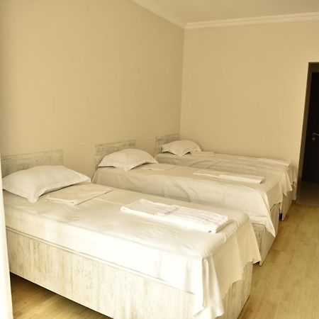 Prime Hotel Batoumi Extérieur photo