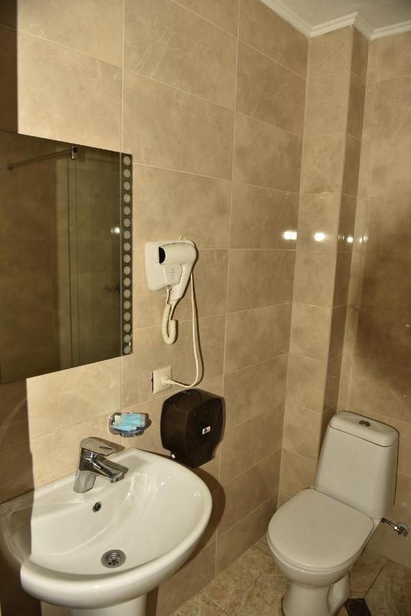 Prime Hotel Batoumi Extérieur photo