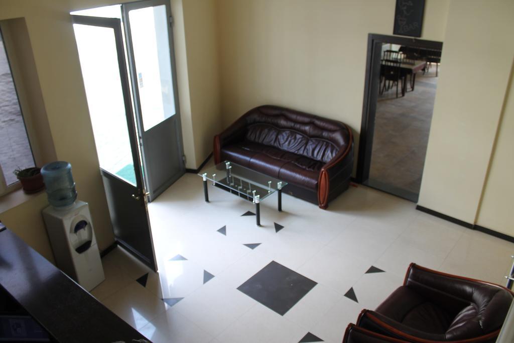 Prime Hotel Batoumi Extérieur photo