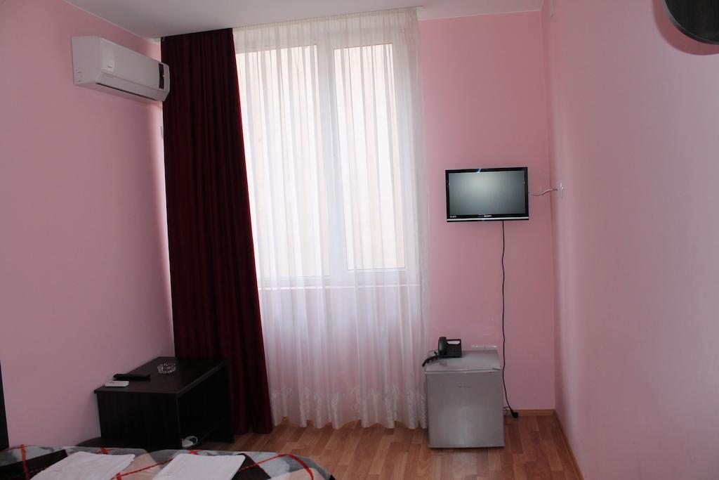 Prime Hotel Batoumi Extérieur photo